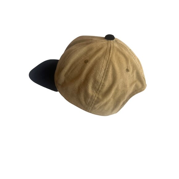 Snowmass AGC 25 Medtronic Beige & Black Adjustable Snapback Cap - Picture 3 of 6